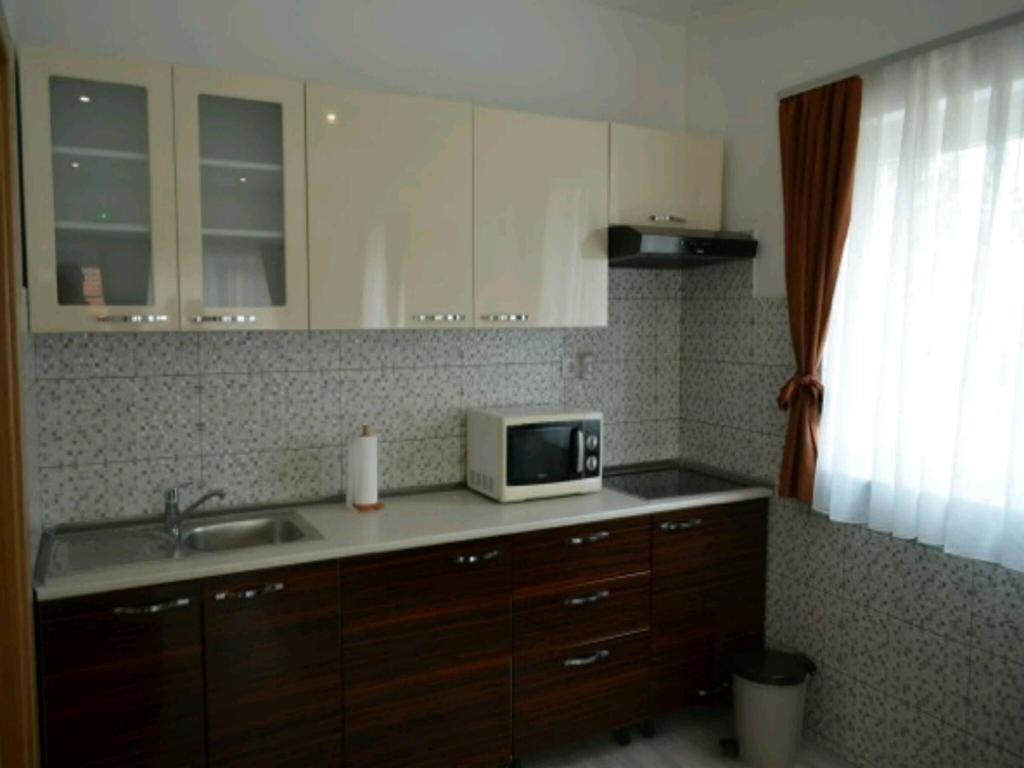 Guest House First Stop Rakovica Eksteriør bilde