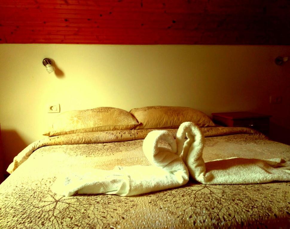 Guest House First Stop Rakovica Eksteriør bilde