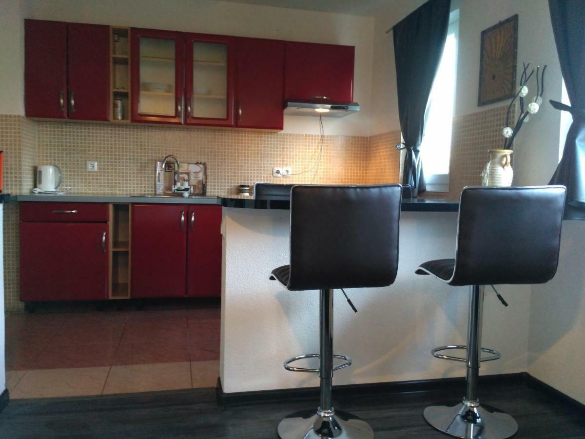 Guest House First Stop Rakovica Eksteriør bilde